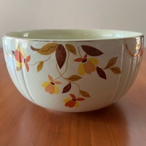 VINTAGE HALL AUTUMN LEAF LARGE VEGETABLE / SERVING BOWL